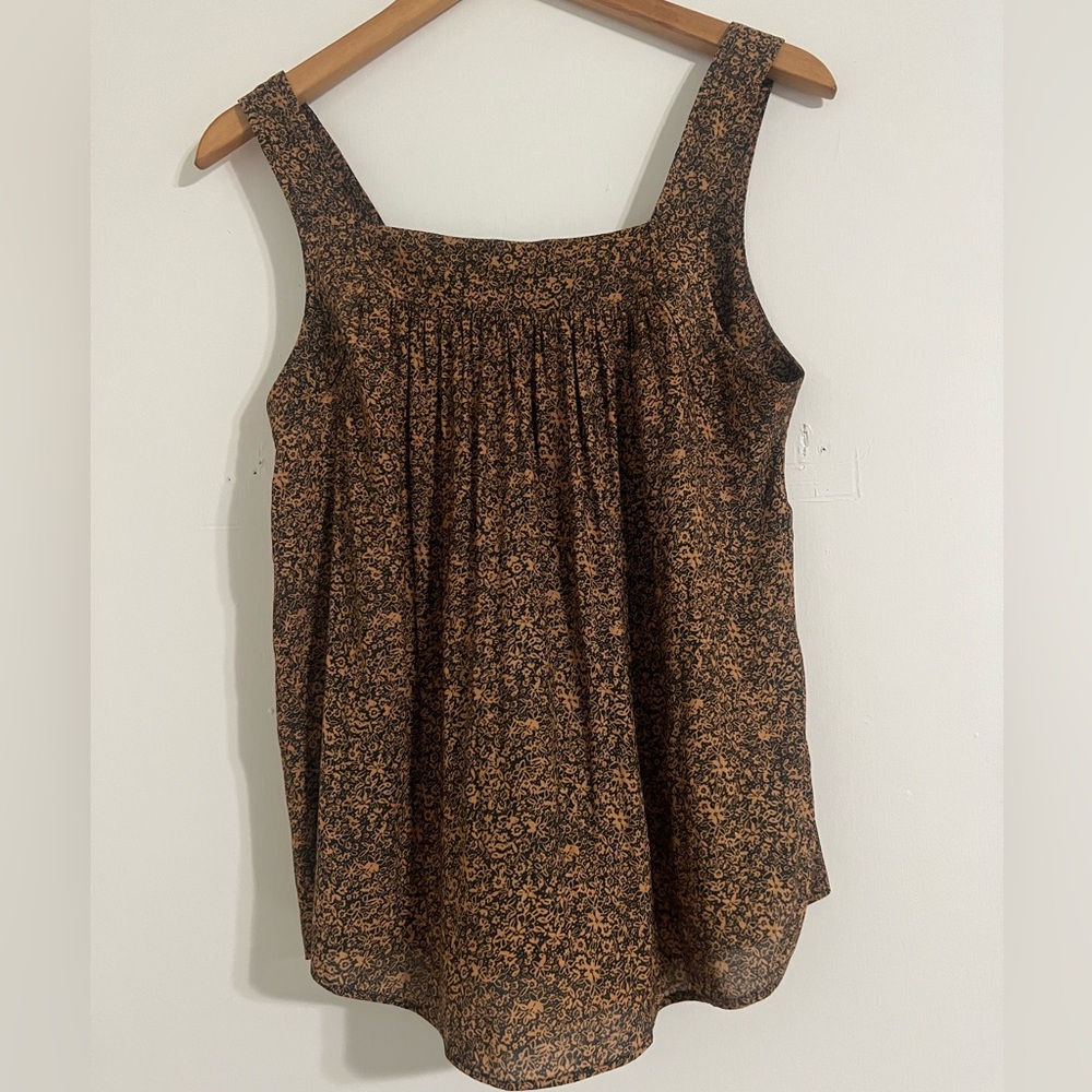 Treasure & Bond Floral Sleeveless Top Women’s Size Medium